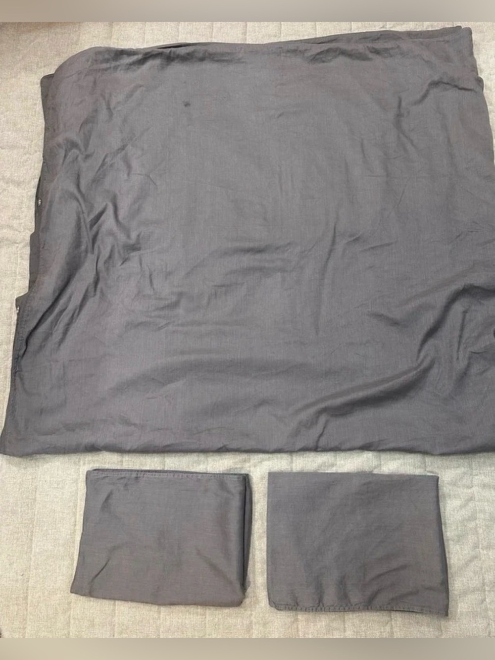 NWOT Linen Cotton Queen Duvet Cover 2 Shams
Gray READ